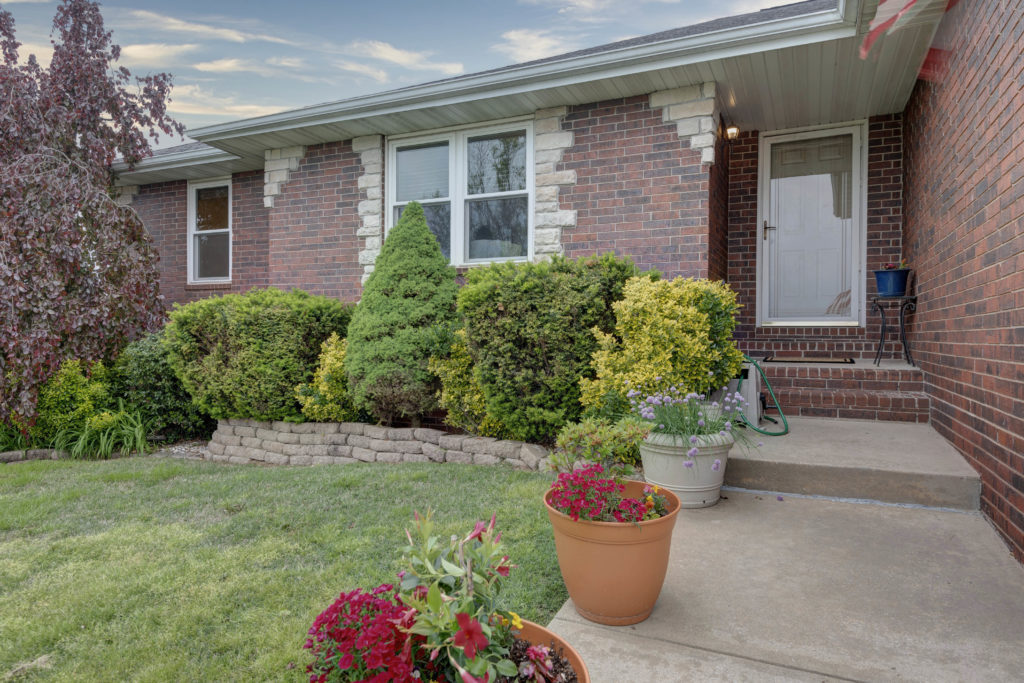 1913 N. 23rd Street Ozark, Mo 65721 1913 N. 23rd Street Ozark, Mo 65721