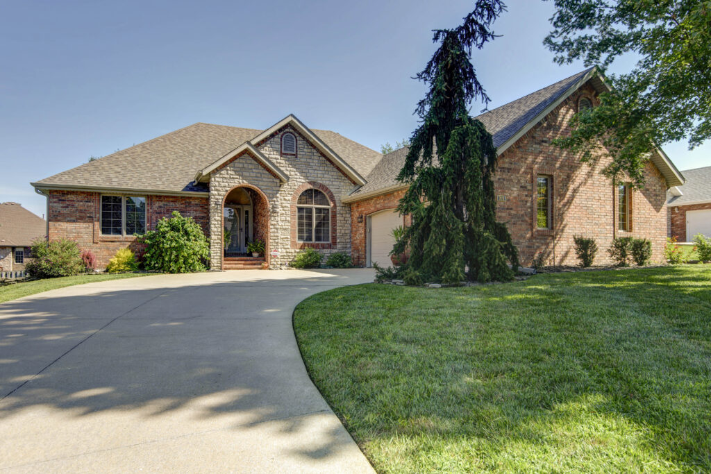 919 E Canterbury St Springfield Mo 65810 919 E Canterbury St Springfield Mo 65810