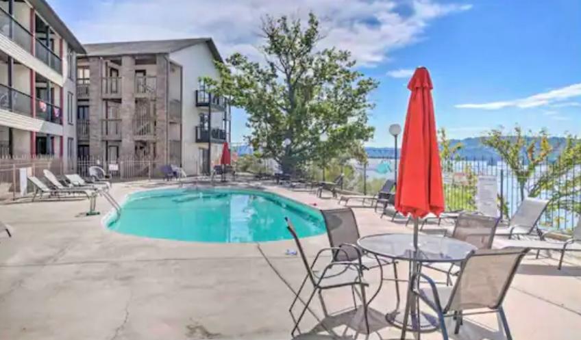 SC pool view 4