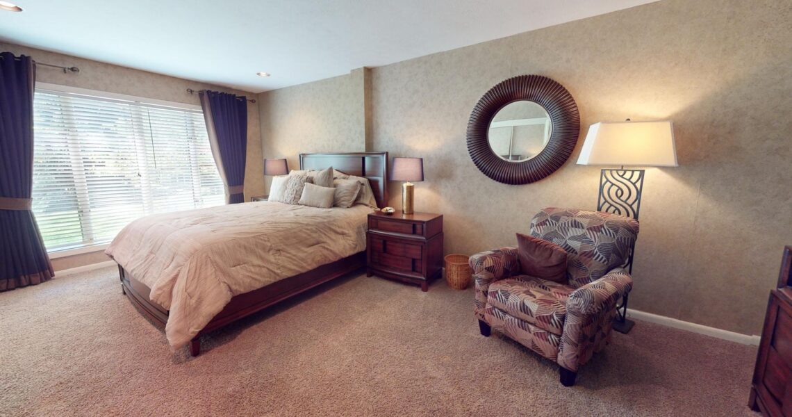 4364-E-Linwood-Street-05012024_202244