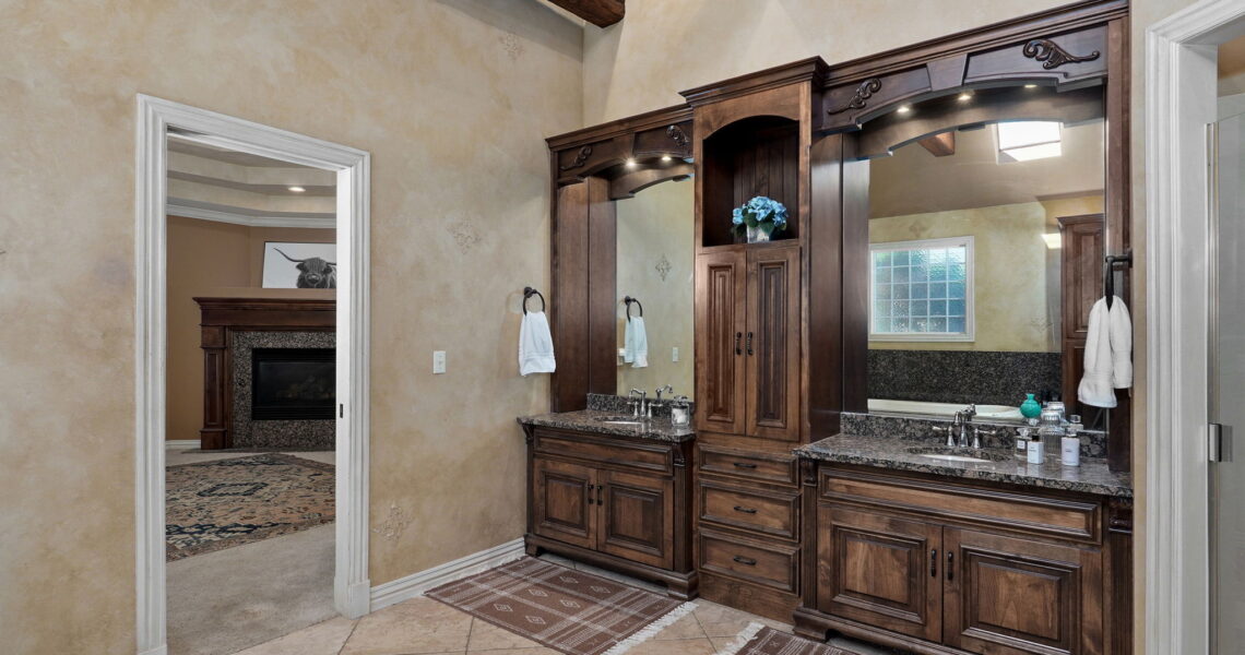 6024 Black Oak Dr-30