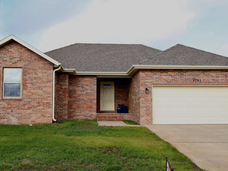 3741 W Freeman St Bolivar Mo 65613